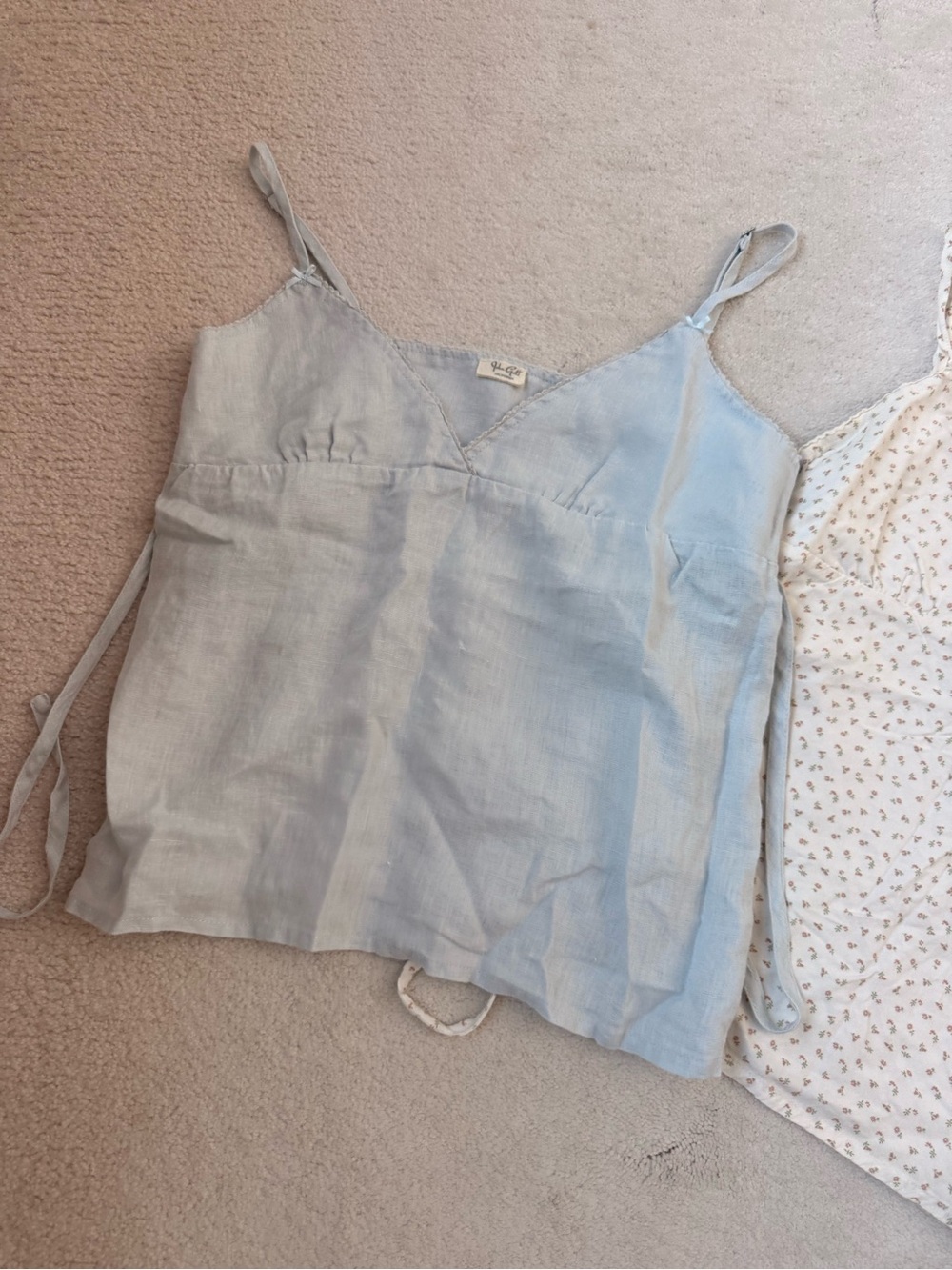 Brandy Melville Lot of Tie Back Tops - Picture 3 of 10
